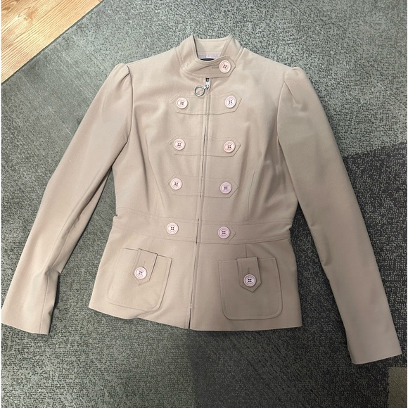 EUC 1990’s Vintage BeBe 2 piece Suit. Beautiful camel color.Size 6/8 - Picture 3 of 16